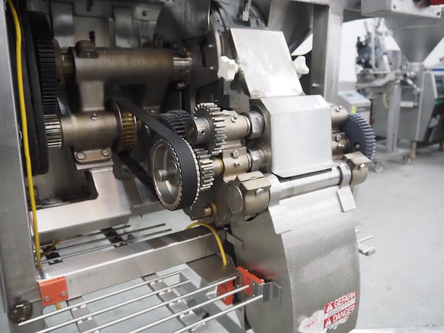 Urschel - afbeelding 15 van  15