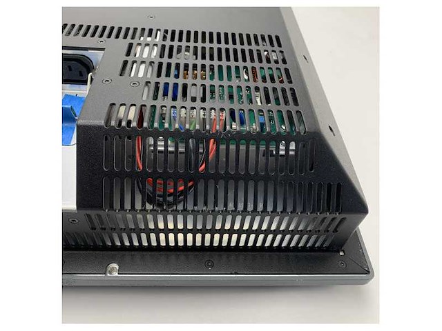 Used hemsel alphatron jh 26t11 26 inch multifunctional marine display - afbeelding 10 van  10