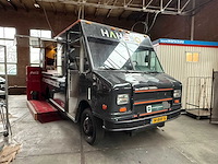 Utilimaster - curb-side mobiele koffie corner met toegangsdeur aan de passagierszijde - afbeelding 6 van  16