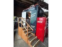 Utilimaster - curb-side mobiele koffie corner met toegangsdeur aan de passagierszijde - afbeelding 15 van  16