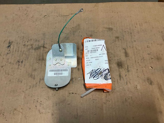 Utility door access (9x) - afbeelding 1 van  3