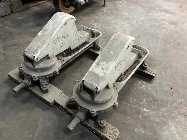 Utina antieke koeien waterbakken (2x) - afbeelding 3 van  5