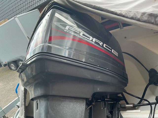 Uttern 4602 consoleboot met pega boottrailer - afbeelding 22 van  22