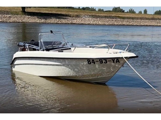 Uttern 4602 consoleboot met pega boottrailer - afbeelding 12 van  27