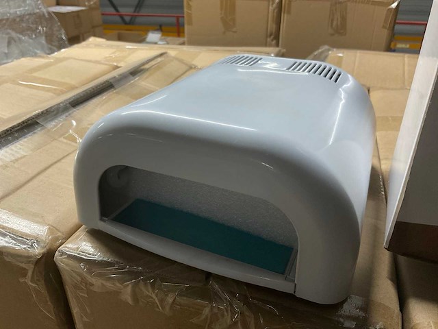 Uv-light ul4b2 - white nagel uv-licht (8x) - afbeelding 1 van  4