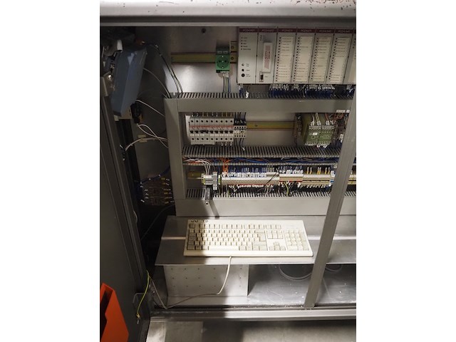 Uva-butler - afbeelding 11 van  31