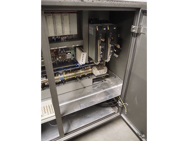 Uva-butler - afbeelding 13 van  31