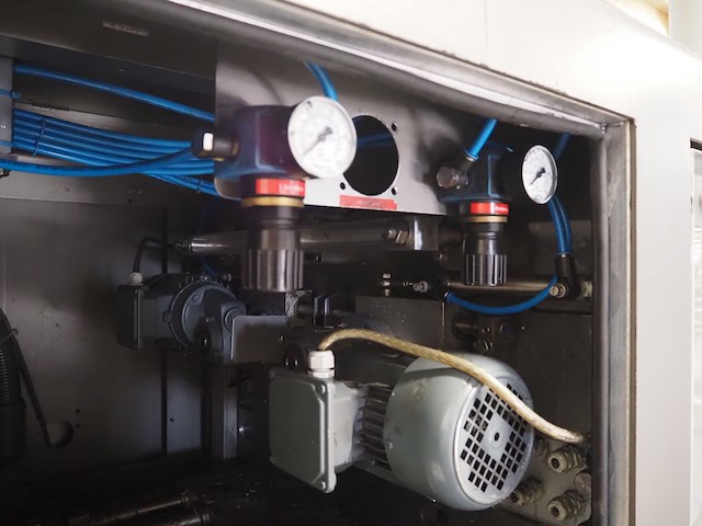 Uva-butler - afbeelding 18 van  31