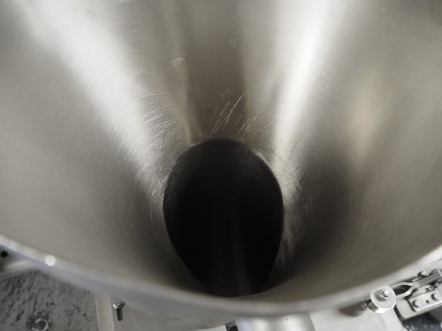 Uva-butler - afbeelding 27 van  31