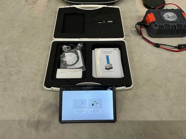 Uvd robots - 2021 - model c - uvd disinfection robot - afbeelding 3 van  7