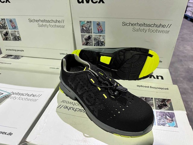 Uvex - 1 - s1 - overige werkkleding (45x) - afbeelding 1 van  10