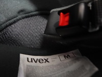 Uvex motorhelm met paar motor handschoenen - afbeelding 5 van  5