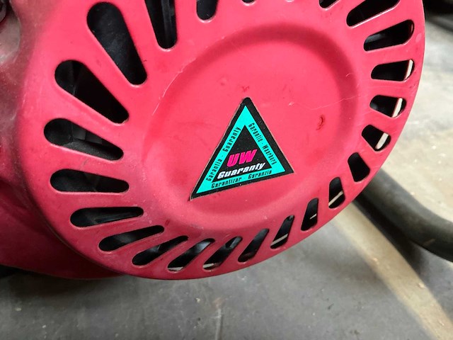 Uw2200gg benzine aggregaat 2 kva - afbeelding 1 van  12