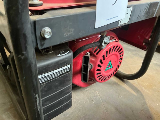 Uw2200gg benzine aggregaat 2 kva - afbeelding 11 van  12