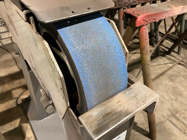 Uwm 75 backstand bandschuurmachine - afbeelding 4 van  7