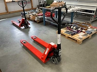 Uwm hand hydraulische palletwagen - afbeelding 2 van  4