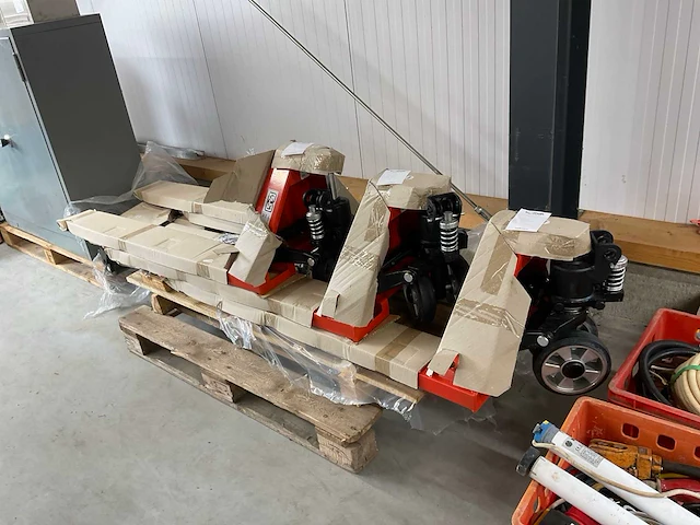 Uwm hand hydraulische palletwagen - afbeelding 4 van  4