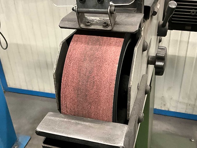 Uwm uwm-75 backstand bandschuurmachine - afbeelding 6 van  8