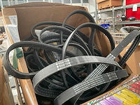 V- belts (51x) - afbeelding 1 van  4