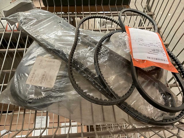 V-belt (7x) - afbeelding 1 van  2
