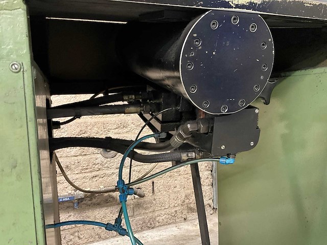 V10 hydraulische pedaal buigmachine - afbeelding 2 van  4