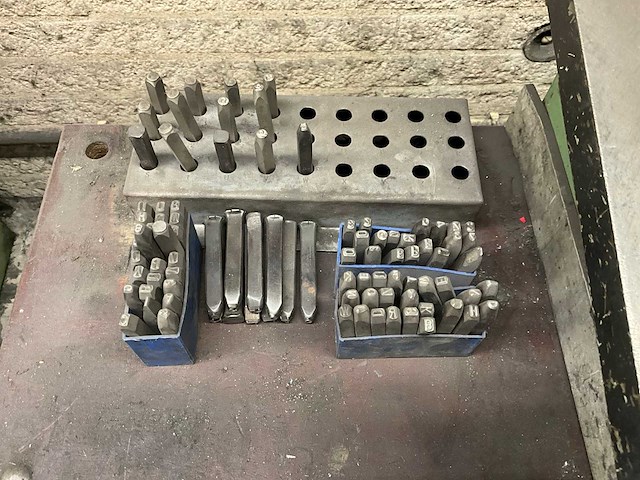 V10 hydraulische pedaal buigmachine - afbeelding 4 van  4