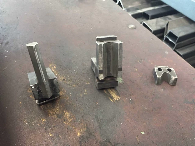 V10 strippenbuiger - afbeelding 9 van  10