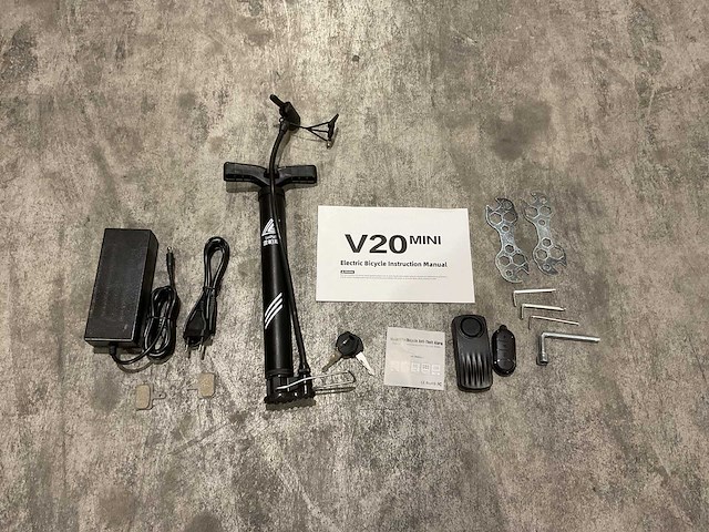 V20 - mini - black - elektrische fiets - afbeelding 10 van  22