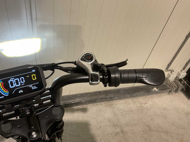 V20 - mini - grey - elektrische fiets - afbeelding 49 van  60