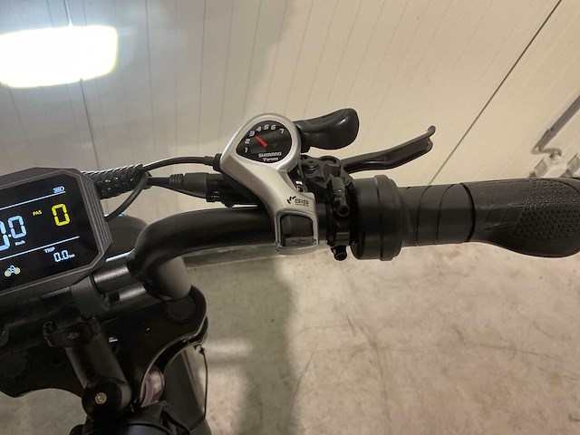 V20 - mini - purple - elektrische fiets - afbeelding 40 van  56