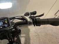 V20 - mini - purple - elektrische fiets - afbeelding 28 van  35