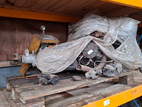 V8 big blok - afbeelding 1 van  8
