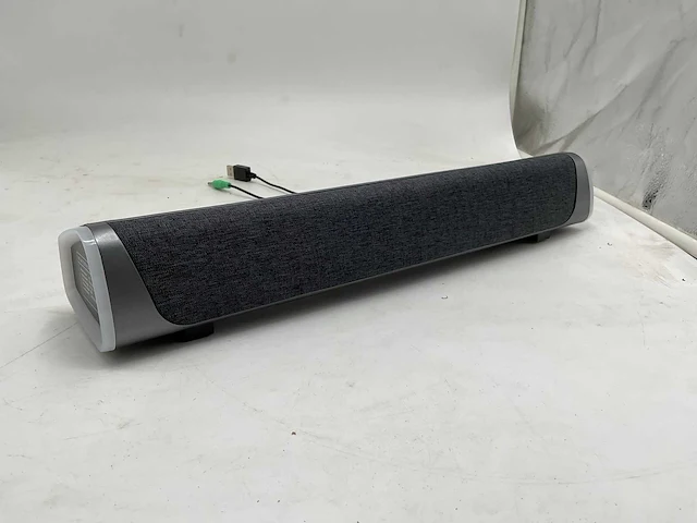 V8 soundbar (20x) - afbeelding 1 van  7