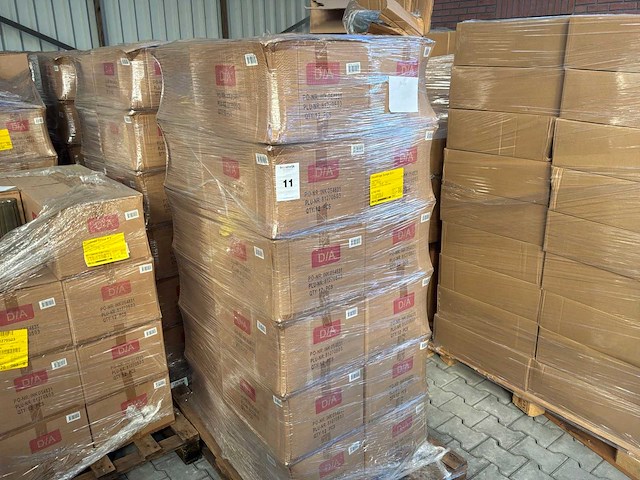 Vaas (576x) - afbeelding 1 van  1