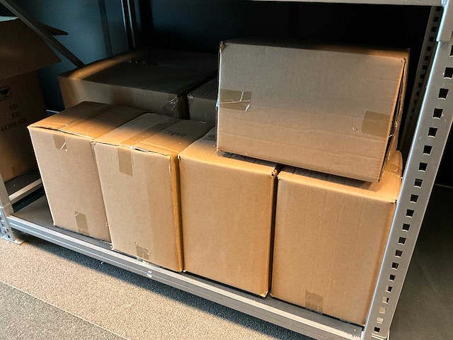 Vaas (84x) - afbeelding 3 van  19