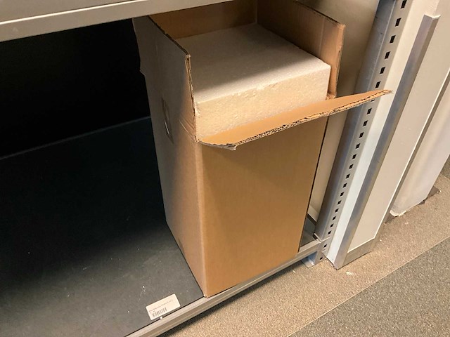 Vaas (84x) - afbeelding 8 van  19