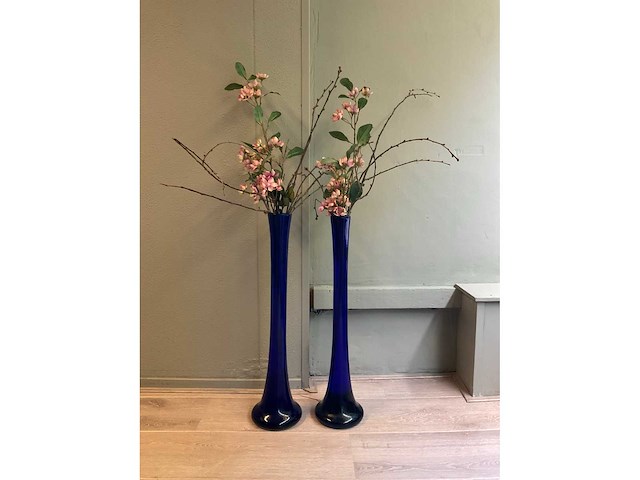 Vaas met kunstbloem (2x) - afbeelding 1 van  3