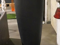 Vaas met kunstbloemen & decoratieve takken - afbeelding 2 van  5