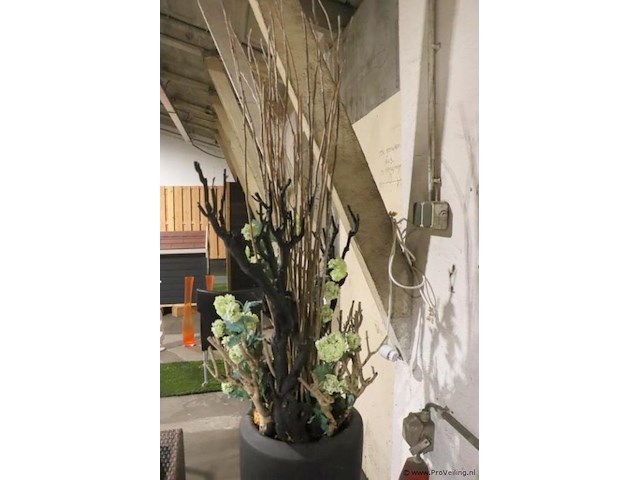 Vaas met kunstbloemen & decoratieve takken - afbeelding 3 van  5