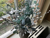 Vaas met kunstbloemen - afbeelding 3 van  4