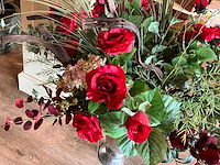 Vaas met rozen boeket kunstbloemen - afbeelding 4 van  6