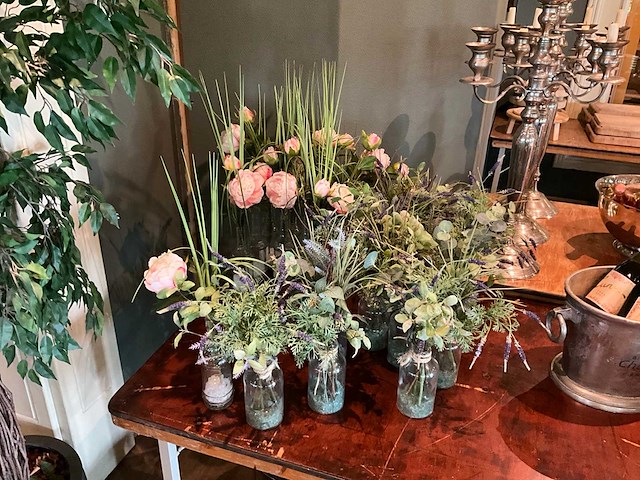 Vaasjes met kunstbloemen (24x) - afbeelding 2 van  5