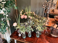 Vaasjes met kunstbloemen (24x) - afbeelding 2 van  5