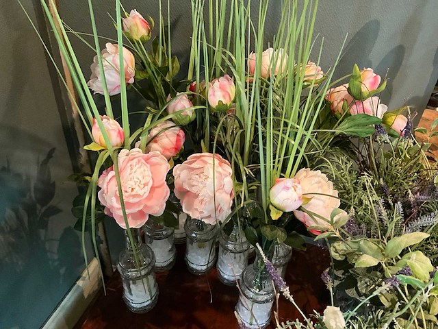 Vaasjes met kunstbloemen (24x) - afbeelding 5 van  5
