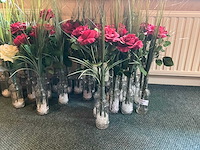 Vaasjes met kunstbloemen (34x) - afbeelding 2 van  5