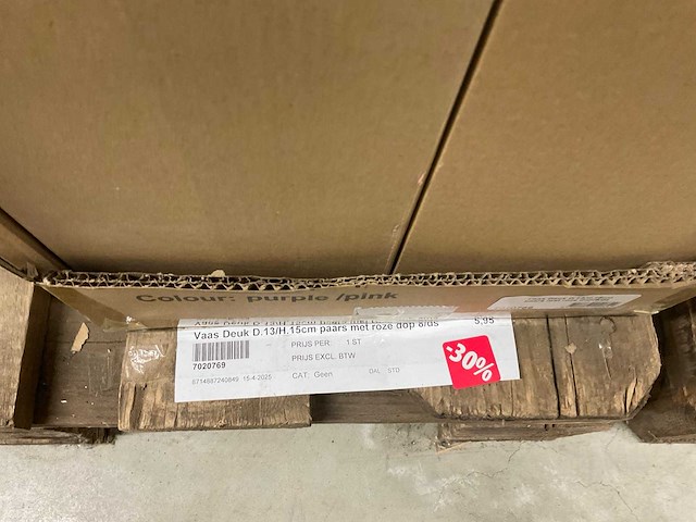 Vaasjes - afbeelding 7 van  21