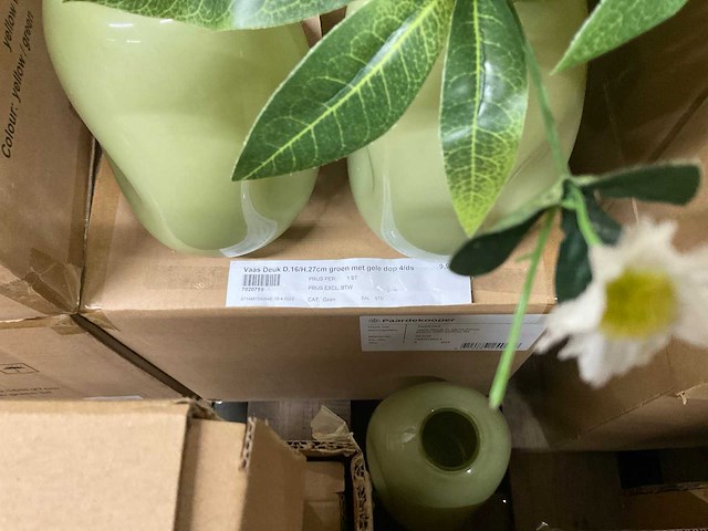 Vaasjes - afbeelding 9 van  21