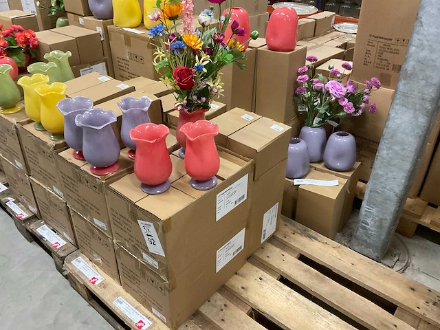 Vaasjes - afbeelding 17 van  21