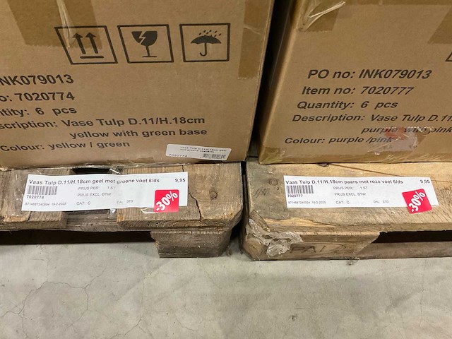 Vaasjes - afbeelding 20 van  21