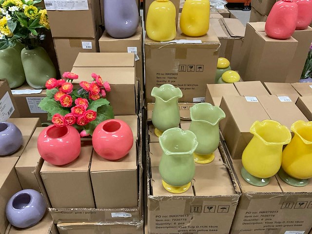 Vaasjes - afbeelding 21 van  21